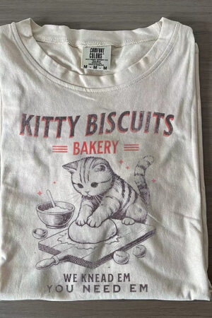 Cat Biscuit T-Shirt Kitty Biscuits Bakery Cute Graphic Tee For Cat Lovers